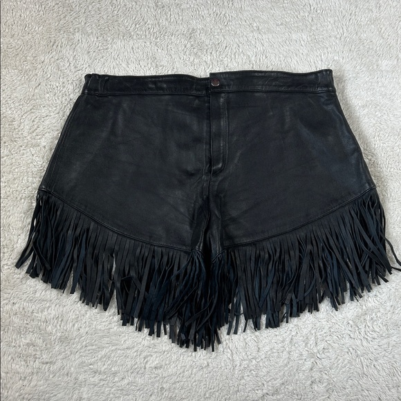 lebaz Pants - 90s or Y2K Le'baz vegan leather high rise black fringe shorts, L